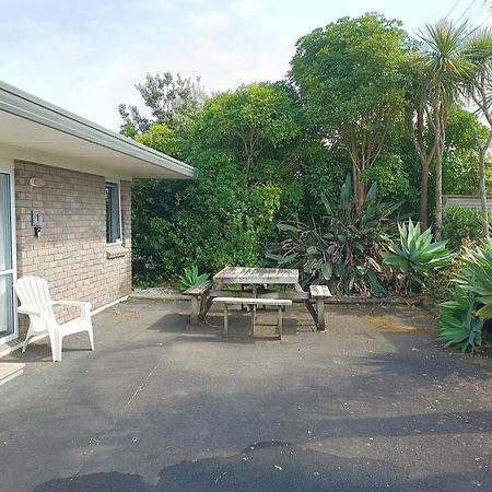 Beaches Motel Waihi Exterior foto