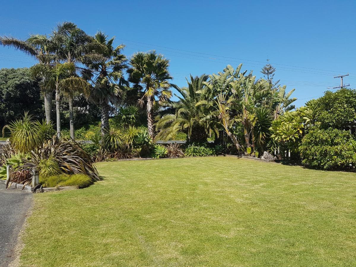 Beaches Motel Waihi Exterior foto